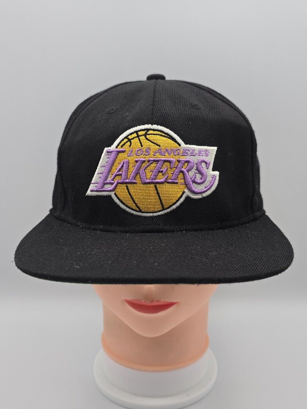 Mitchell & Ness Los Angeles Lakers Black Fitted Hat Size 7 1/4